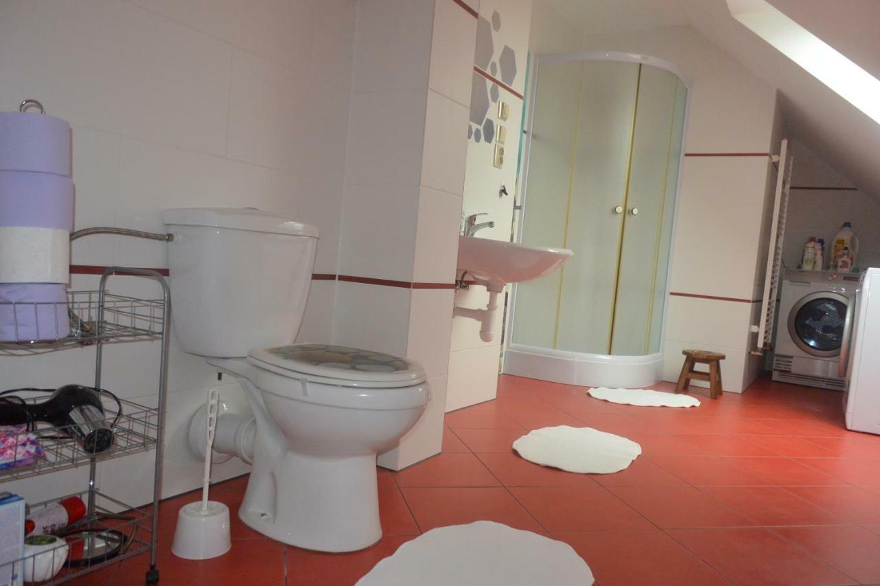 Rodinne Ubytovani - Family Accommodation Kobylice ภายนอก รูปภาพ