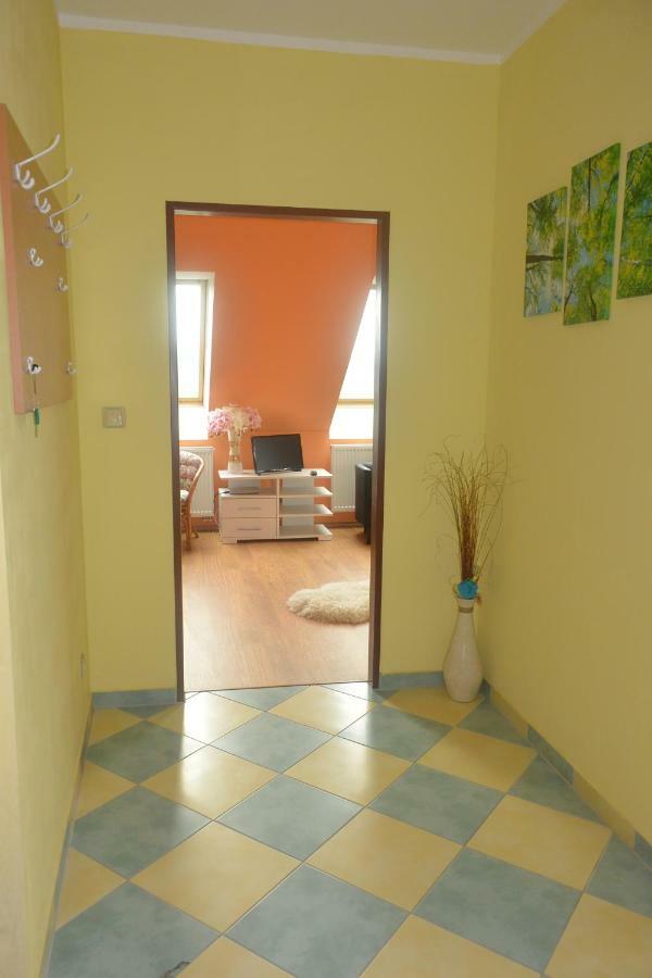 Rodinne Ubytovani - Family Accommodation Kobylice ภายนอก รูปภาพ